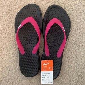 Nike flip flops